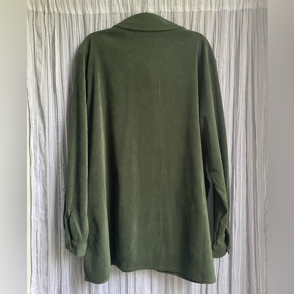 ✨HP✨ Olive Button-up Shacket - Picture 6 of 6